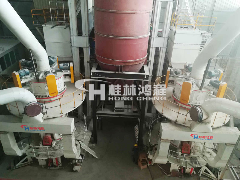 土狀石墨粉，石墨磨粉機，超細磨粉機，超細立磨，超細立式磨粉機，磨粉機械，磨粉設備，桂林鴻程