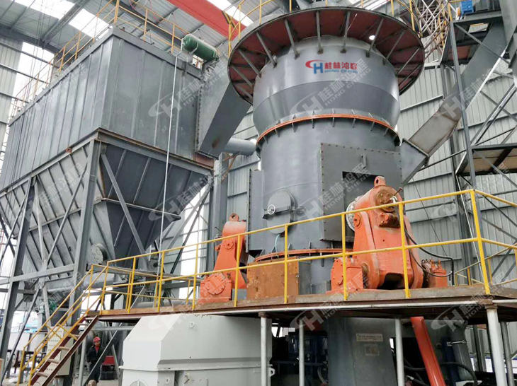 325目煅后石油焦，煅后石油焦磨粉機，立磨，立式磨粉機，石油焦磨粉機，立式磨，磨粉機價格，磨粉機廠家，客戶現場