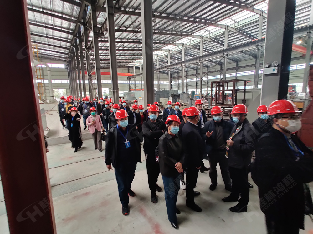 歡迎蒞臨桂林鴻程參觀磨粉機制造基地 歡迎蒞臨桂林鴻程參觀磨粉機制造基地